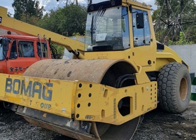 Каток BOMAG